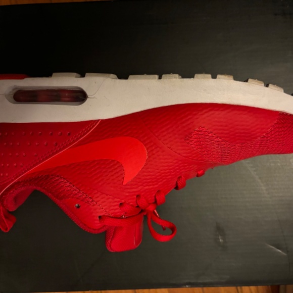 Nike Air Max Tavas, size 7.5 men - Picture 3 of 6